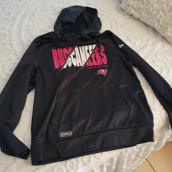 New Era Other - Tampa Bay Buccaneers Black Hoodie NFL Football Combine Training